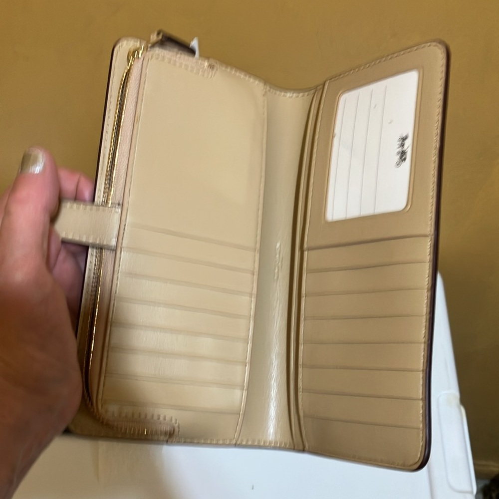 CoachSmooth Beechwood leather Skinny Wallet - Picture 7 of 9